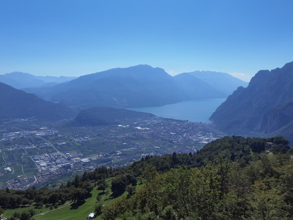 Lago di Ledro Wanderung zur Rifugio San Pietro - mit diesem genialen Gardasee Blick